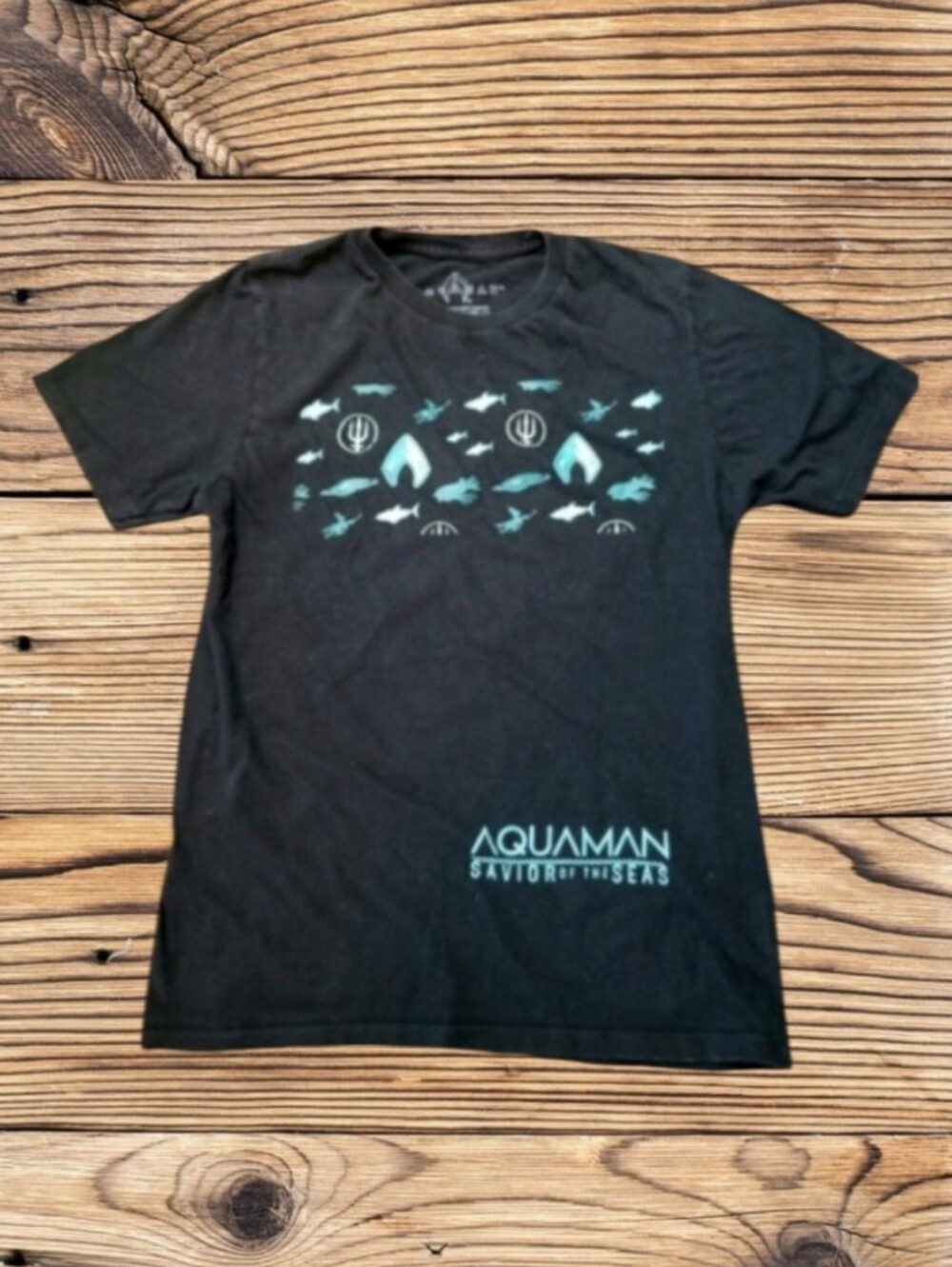 AQUAMAN SAVIOR OF THE SEAS YOUTH LARGE 10/12 T-SHIRT